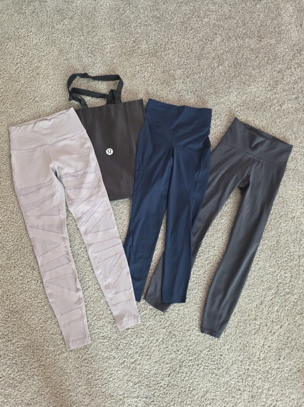Lululemon legging bundle Of 3 And Shopper Tote size 4